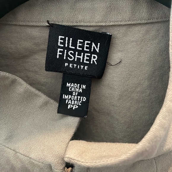 Eileen Fisher lightweight jacket. - Picture 2 of 6
